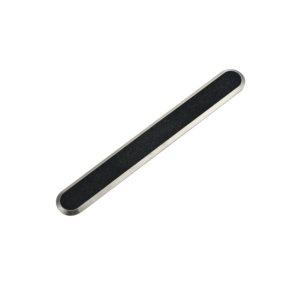 Tira de pavimentación con indicador táctil de acero inoxidable con inserto de carborundo negro RY-TS011